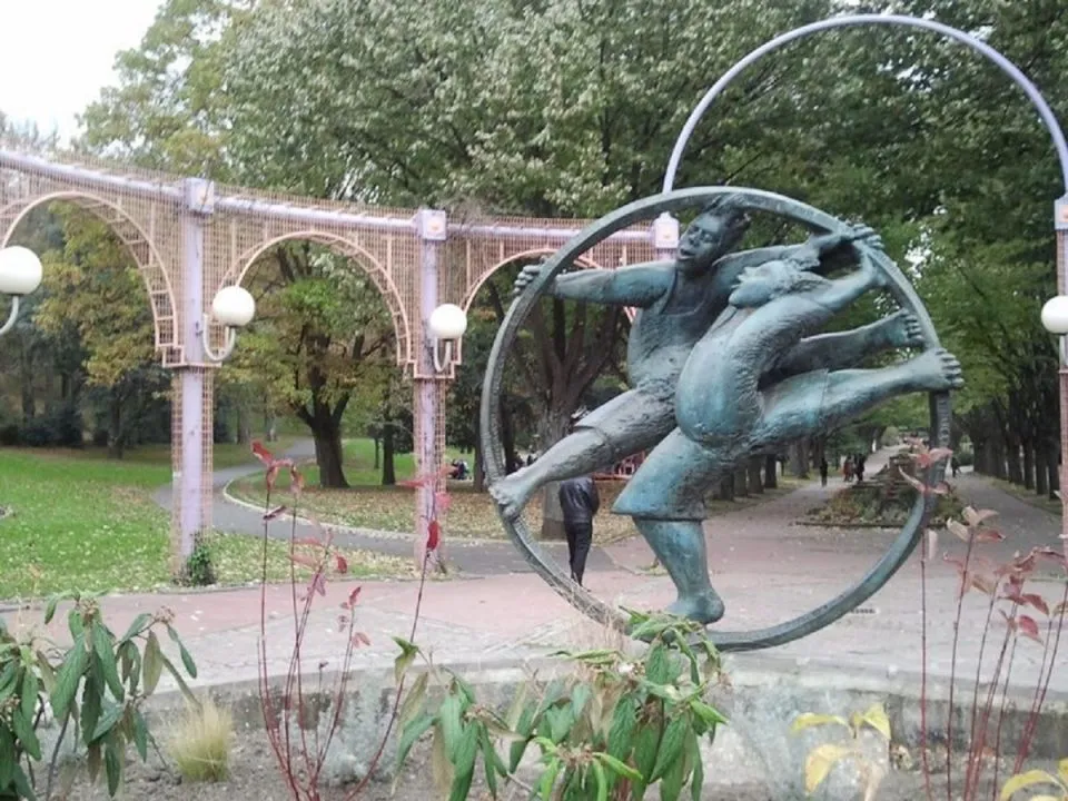 Image qui illustre: Parc de l'Europe à Saint-Étienne - 1