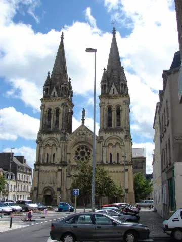 Image qui illustre: Eglise Notre-dame Du Voeu