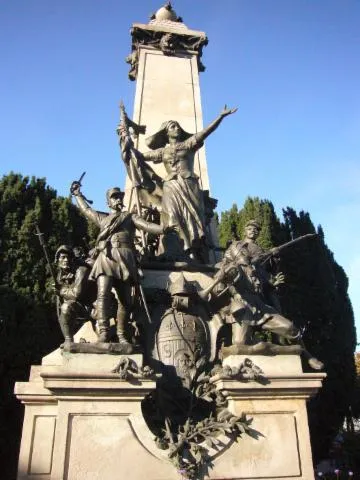Image qui illustre: Monument à la mémoire des Enfants de la Haute-Vienne