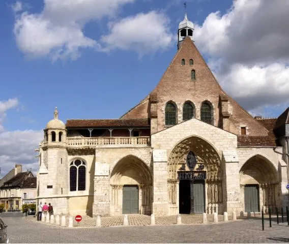 Image qui illustre: Eglise Saint-Ayoul