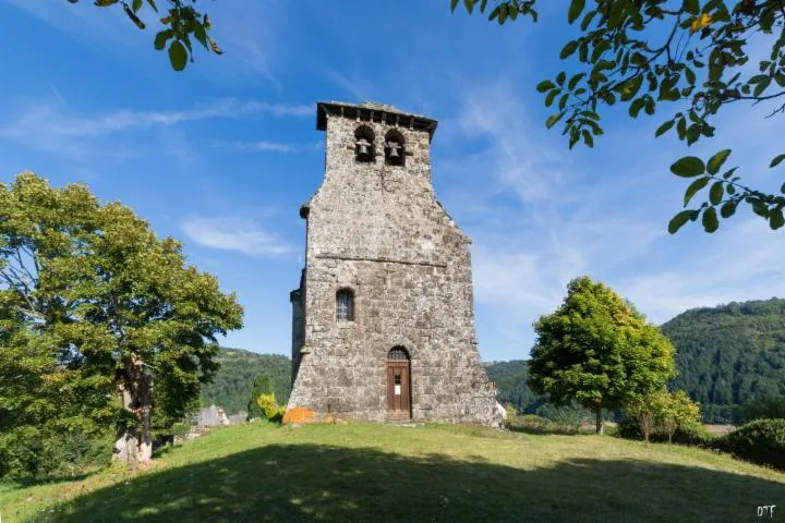 Image qui illustre: Venez visiter la chapelle de la Presqu'île de Laussac