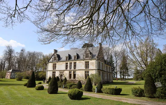Image qui illustre: Château de Gromesnil à Saint-Romain-de-Colbosc - 0