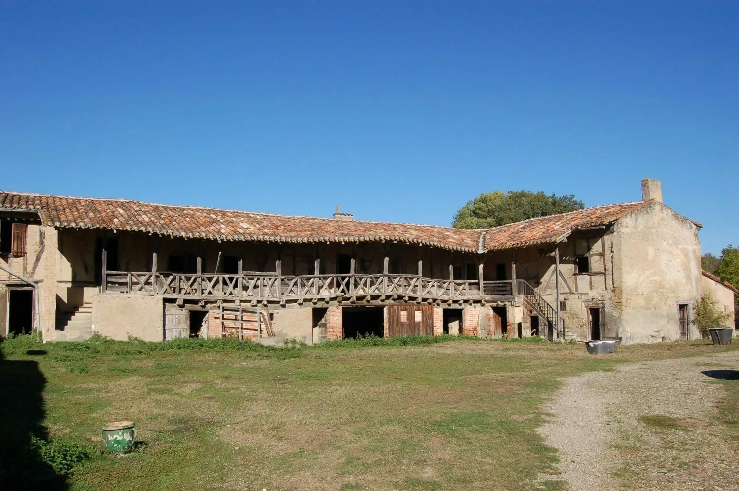 Image qui illustre: Découverte des granges médiévales de Vielmur-sur-Agout à Vielmur-sur-Agout - 0