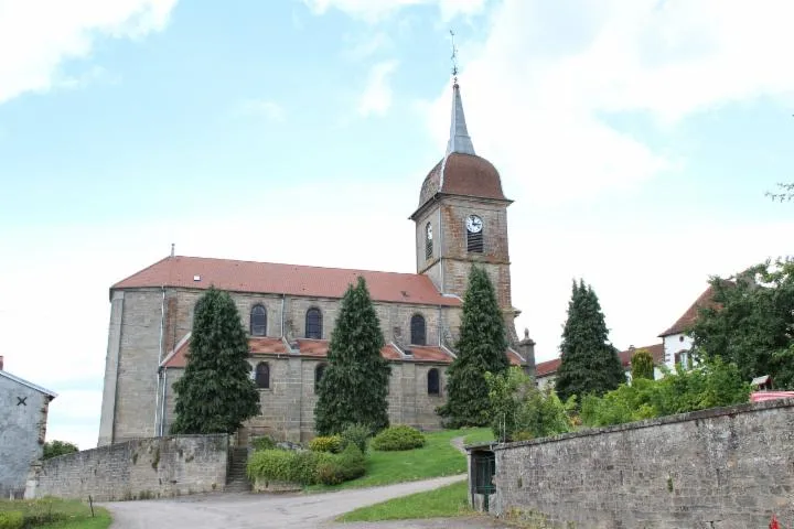 Image qui illustre: Eglise Saint-julien De Fresnes-sur-apance