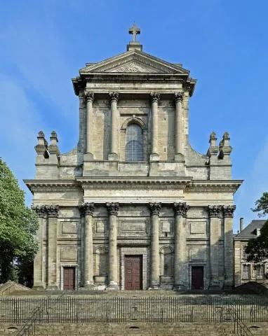 Image qui illustre: Cathédrale Notre-Dame de l'Assomption et Saint Vaast