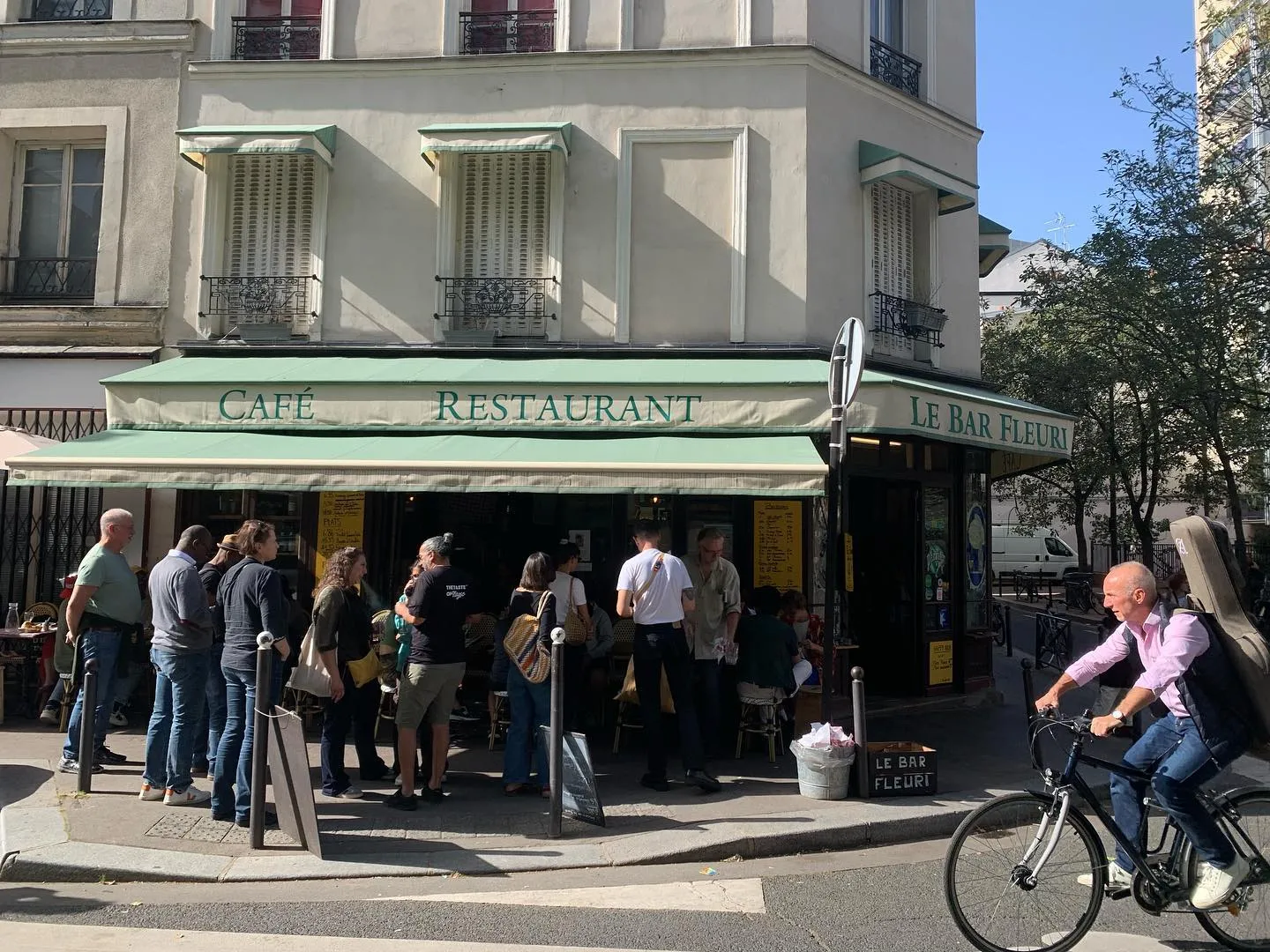 Image qui illustre: Le Bar Fleuri à Paris - 0