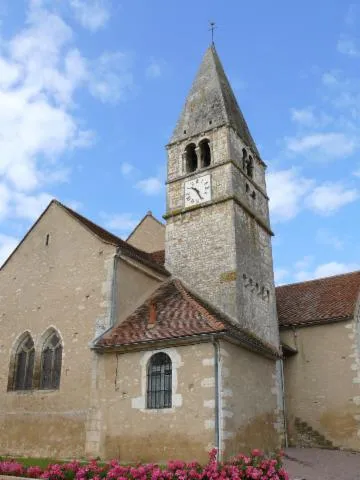 Image qui illustre: Eglise Saint-baudile