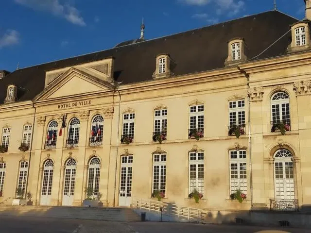 Image qui illustre: Palais Épiscopal De Toul