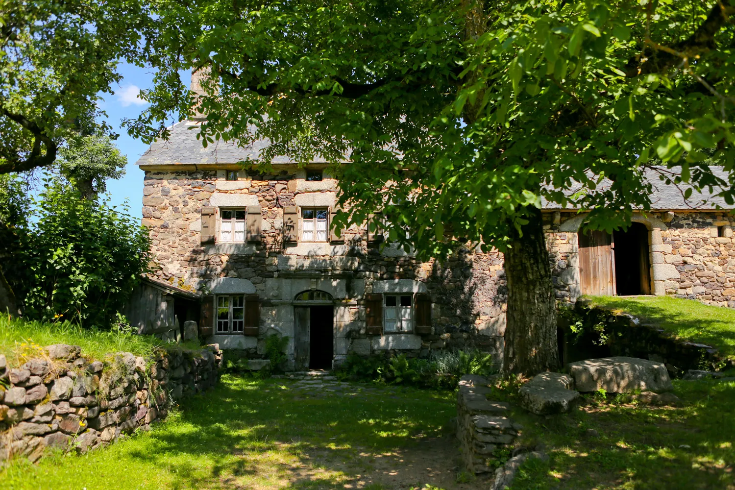 Image qui illustre: Et la lumière fut! à Ruynes-en-Margeride - 0