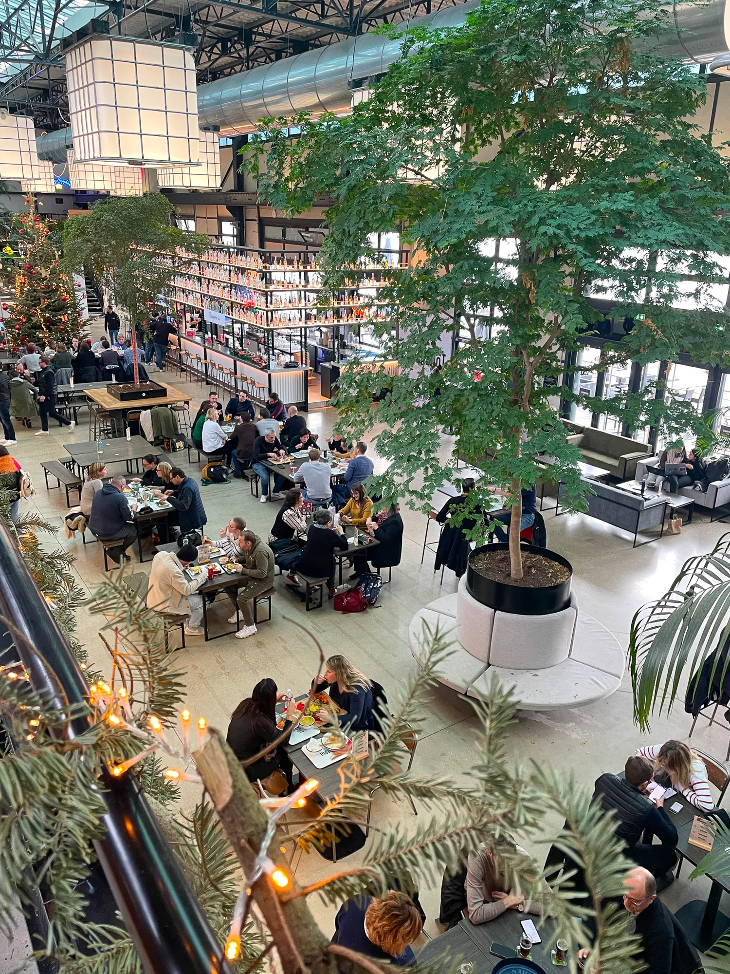 Image qui illustre: L'Entrepôt Food Hall Rouen à Rouen - 0