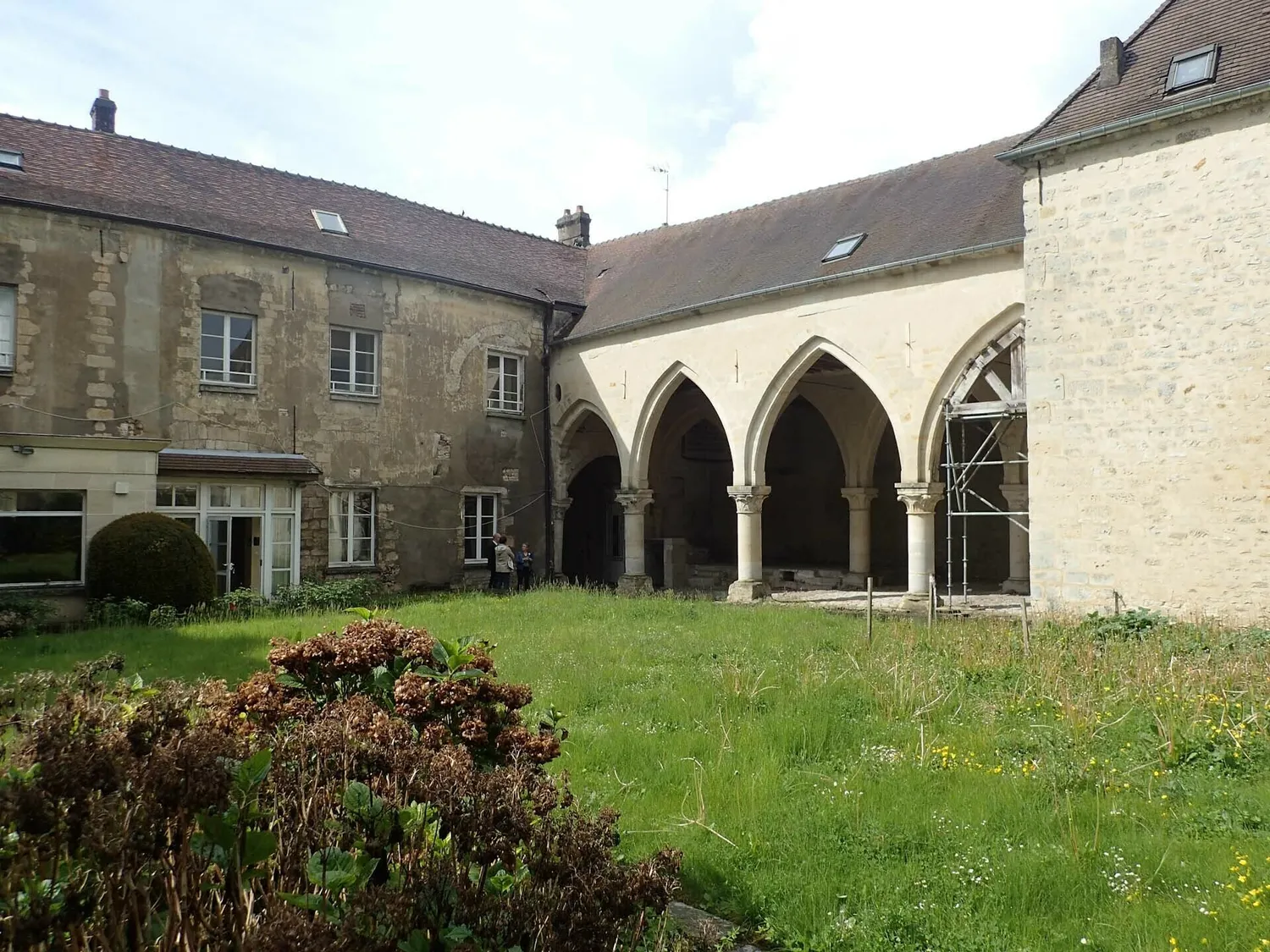 Image qui illustre: Hôtel-Dieu de Galande à Senlis - 0