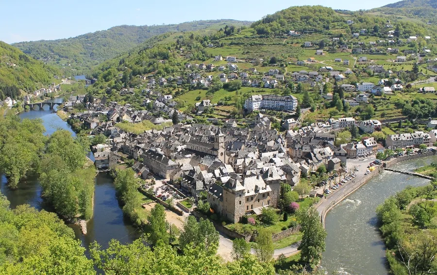 Image qui illustre: Découverte De La Vieille Ville D'entraygues à Entraygues-sur-Truyère - 0