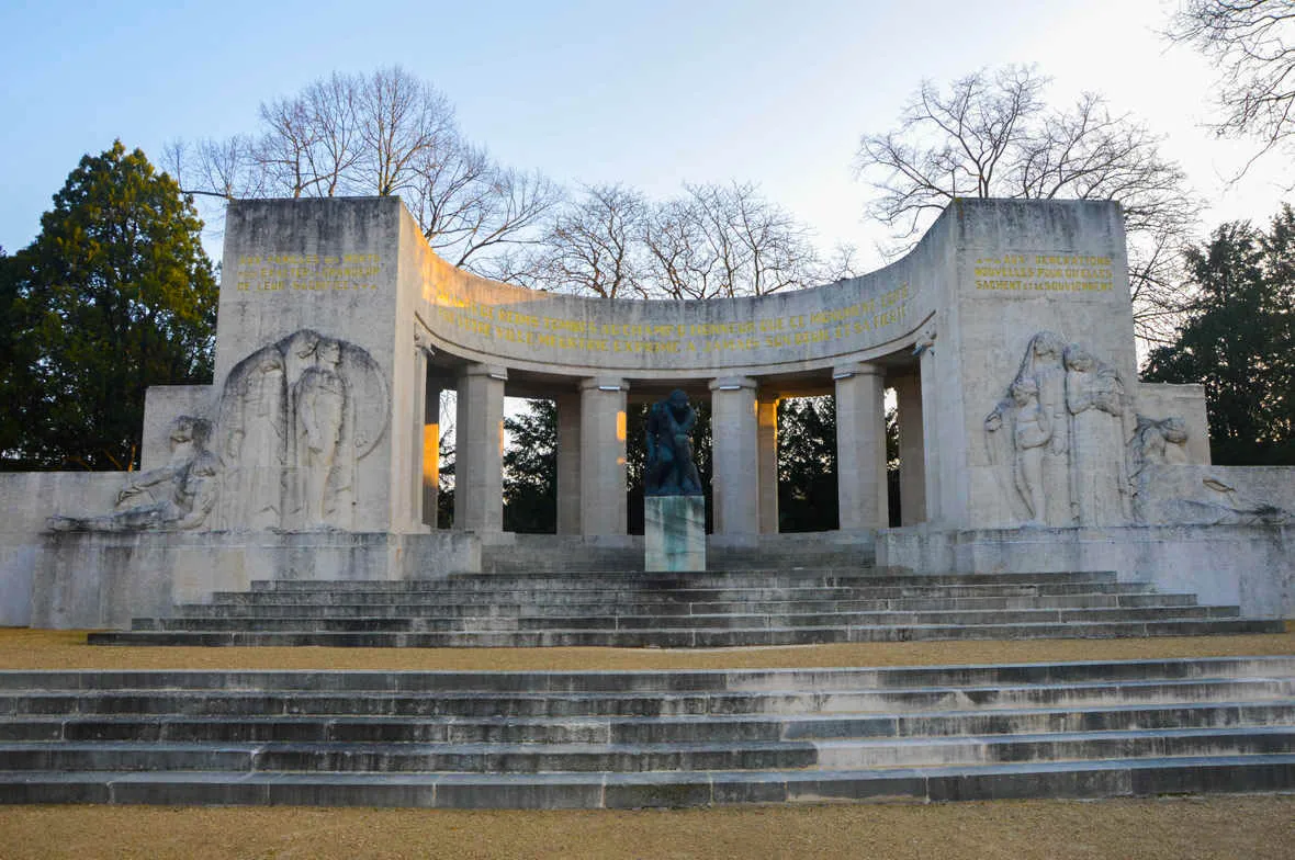 Image qui illustre: Monument aux morts de Reims à Reims - 1