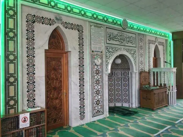 Image qui illustre: Visite guidée de la Mosquée