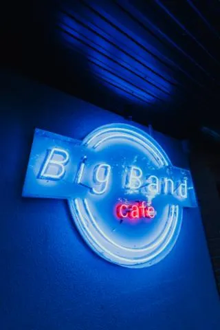 Image qui illustre: Visite guidée du Big Band Café