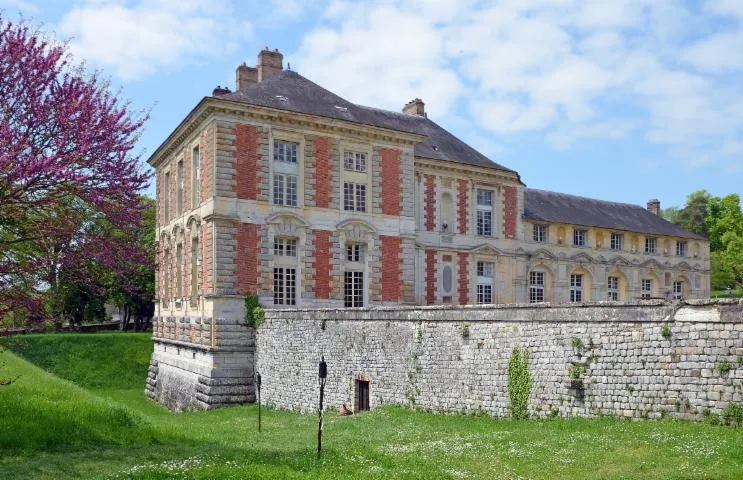 Image qui illustre: Château De Vallery