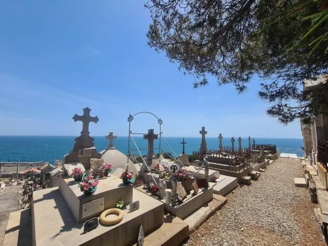 Image qui illustre: Cimetière Marin