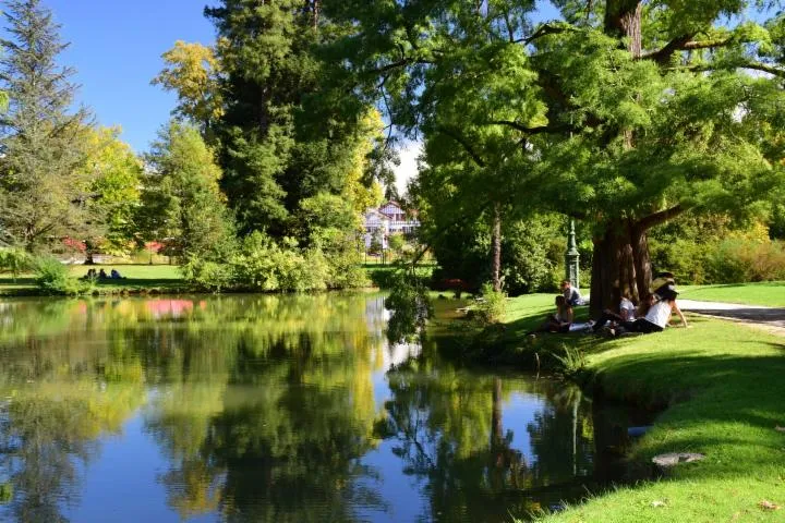 Image qui illustre: Pau, De Parcs En Jardins - Côté Est