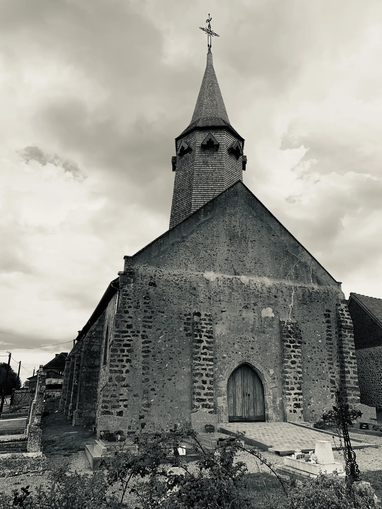 Image qui illustre: Visite libre de l'église à Armentières-sur-Avre - 0