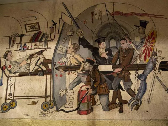 Image qui illustre: Fort Aux Fresques - Petit Ouvrage Du Bois De Bousse