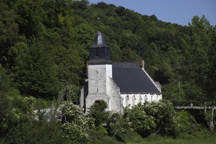 Image qui illustre: Visite libre de l'église à Saint-Pierre-du-Val - 0