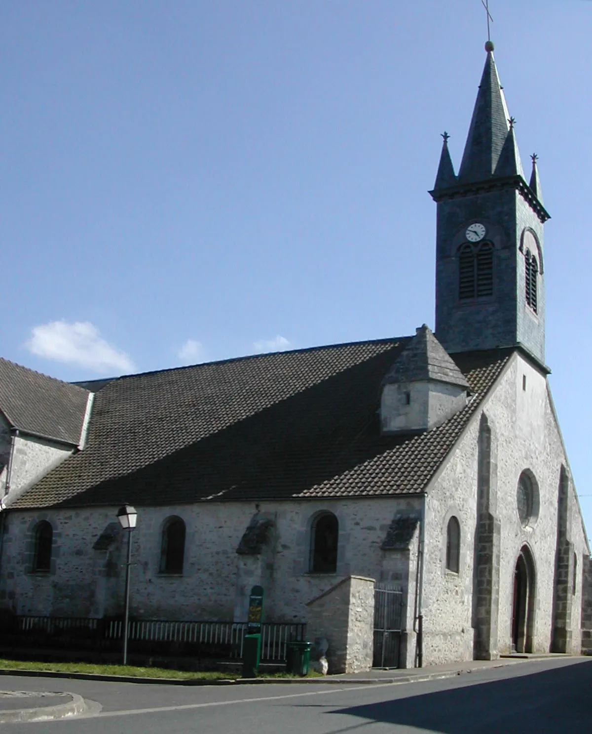 Image qui illustre: Pussay - Eglise Saint-vincent à Pussay - 0