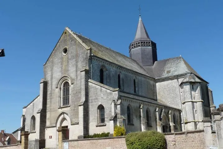 Image qui illustre: Église Saint-Rémy