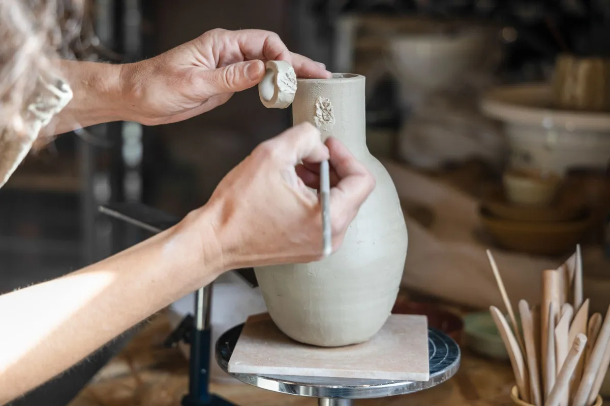 Image qui illustre: Modelez votre vase ou pichet en céramique à Fontaines-d'Ozillac - 1