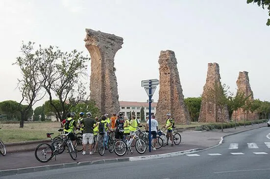 Image qui illustre: Parcours guidé à vélo Le grand tour de Forum Iulii