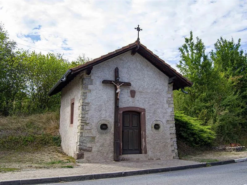 Image qui illustre: Chapelle De La Trinité à Alzing - 0
