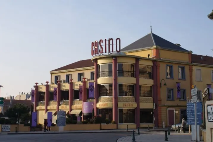 Image qui illustre: Ancien casino