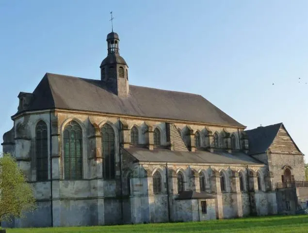 Image qui illustre: Église Saint-Pierre