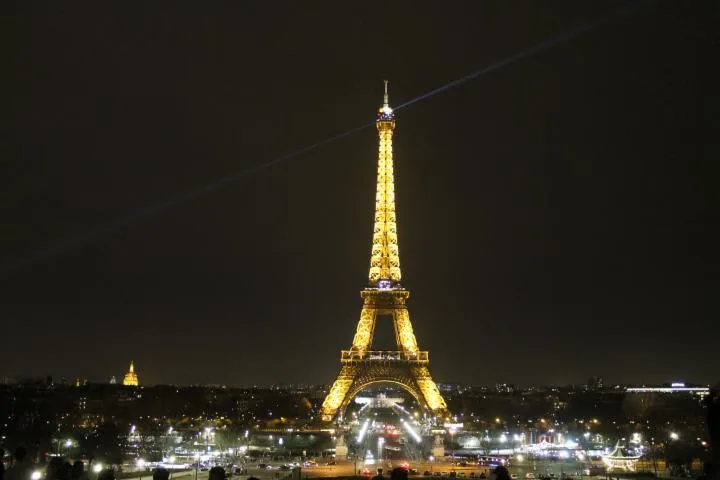 Image qui illustre: La Tour Eiffel