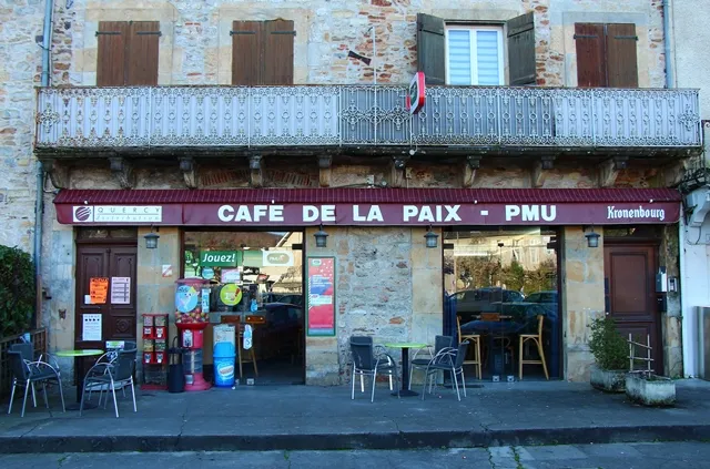 Image qui illustre: Bar Pmu Café De La Paix à Saint-Céré - 0