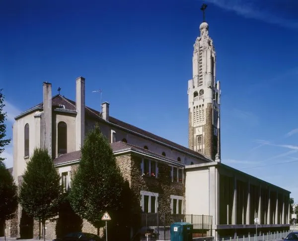 Image qui illustre: Église Saint-Louis de Villemomble à Villemomble - 0