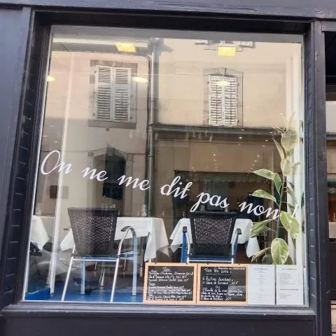Image qui illustre: Restaurant On Ne Me Dit Pas Non