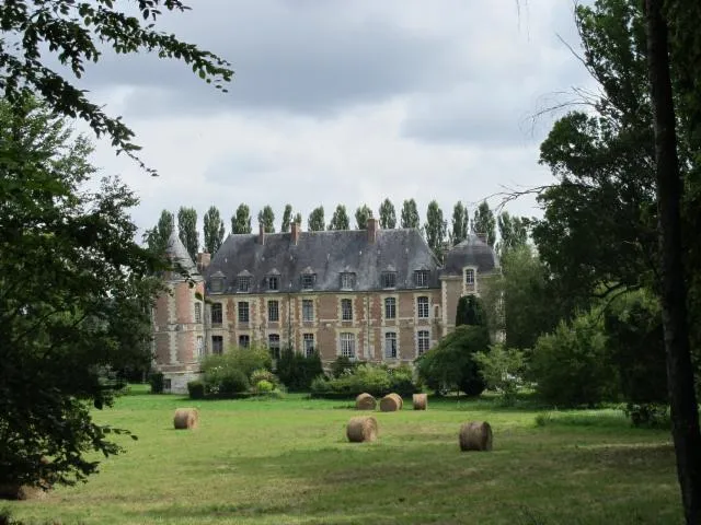 Image qui illustre: Parc Du Château De Fosseuse