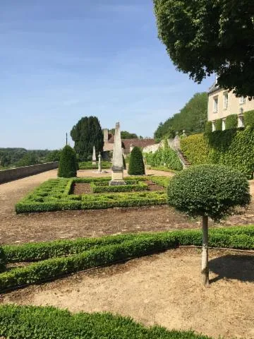 Image qui illustre: Visite du Jardin de Francis Poulenc au Grand Coteau