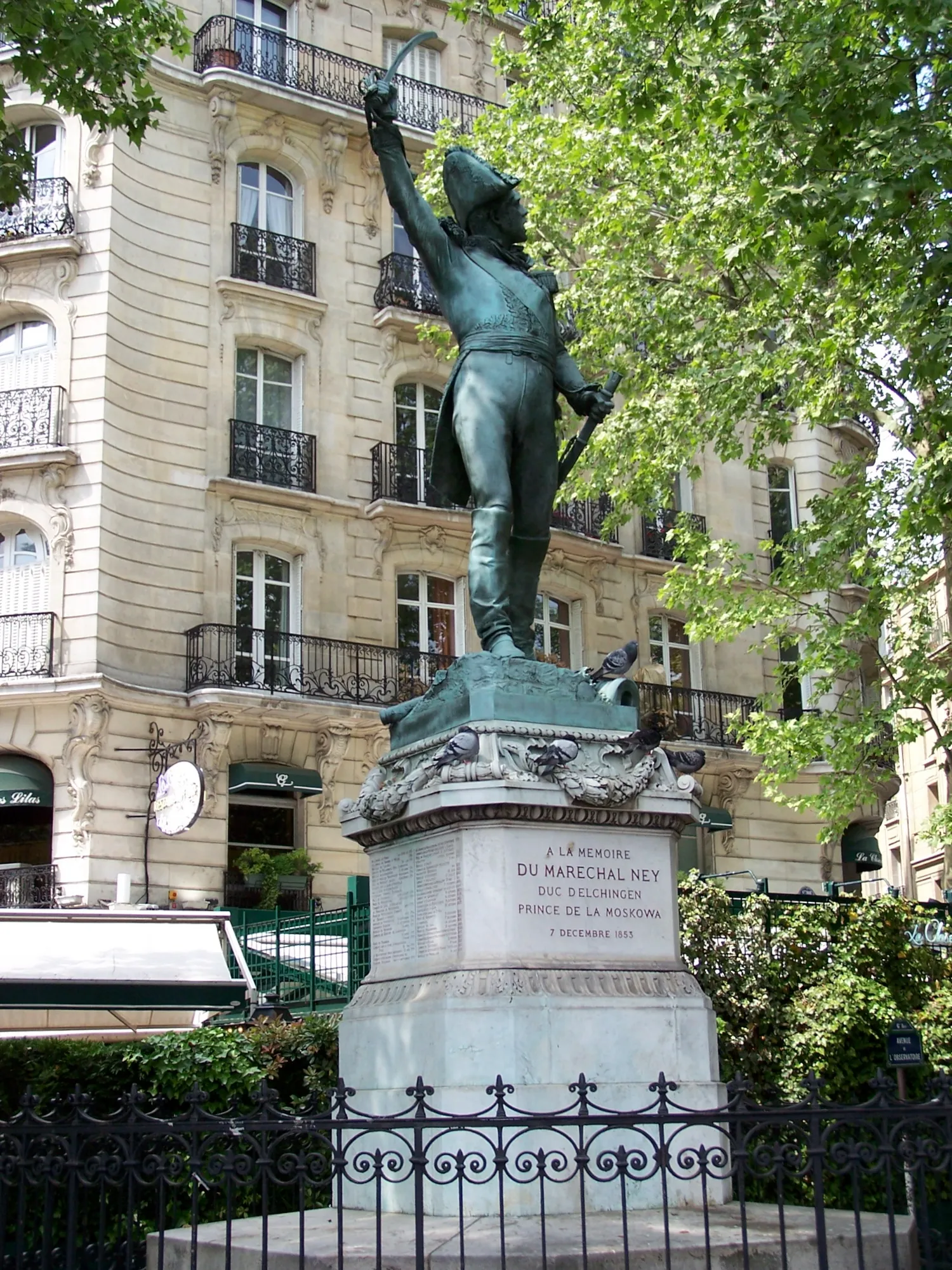 Image qui illustre: Statue du Maréchal Ney à Paris - 0