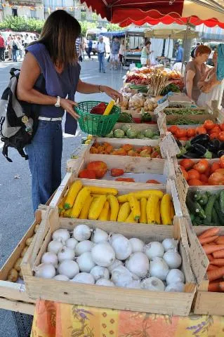 Image qui illustre: Marché de Forcalquier