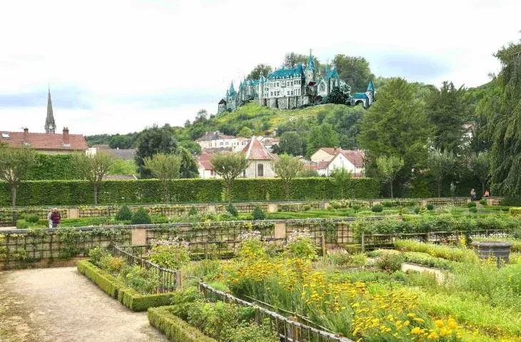 Image qui illustre: Visite Guidee A Joinville : Le Chateau D'en Haut, Forteresse Medievale