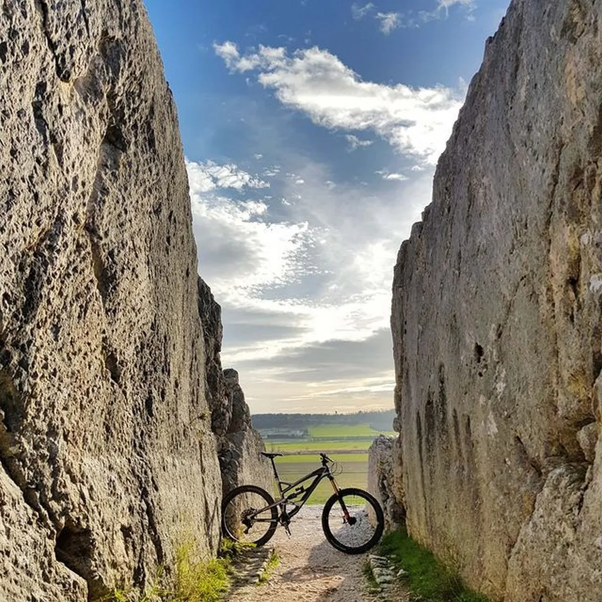 Image qui illustre: Deltaride Mtb - Location Et Réparation De Vélos à Arles - 2