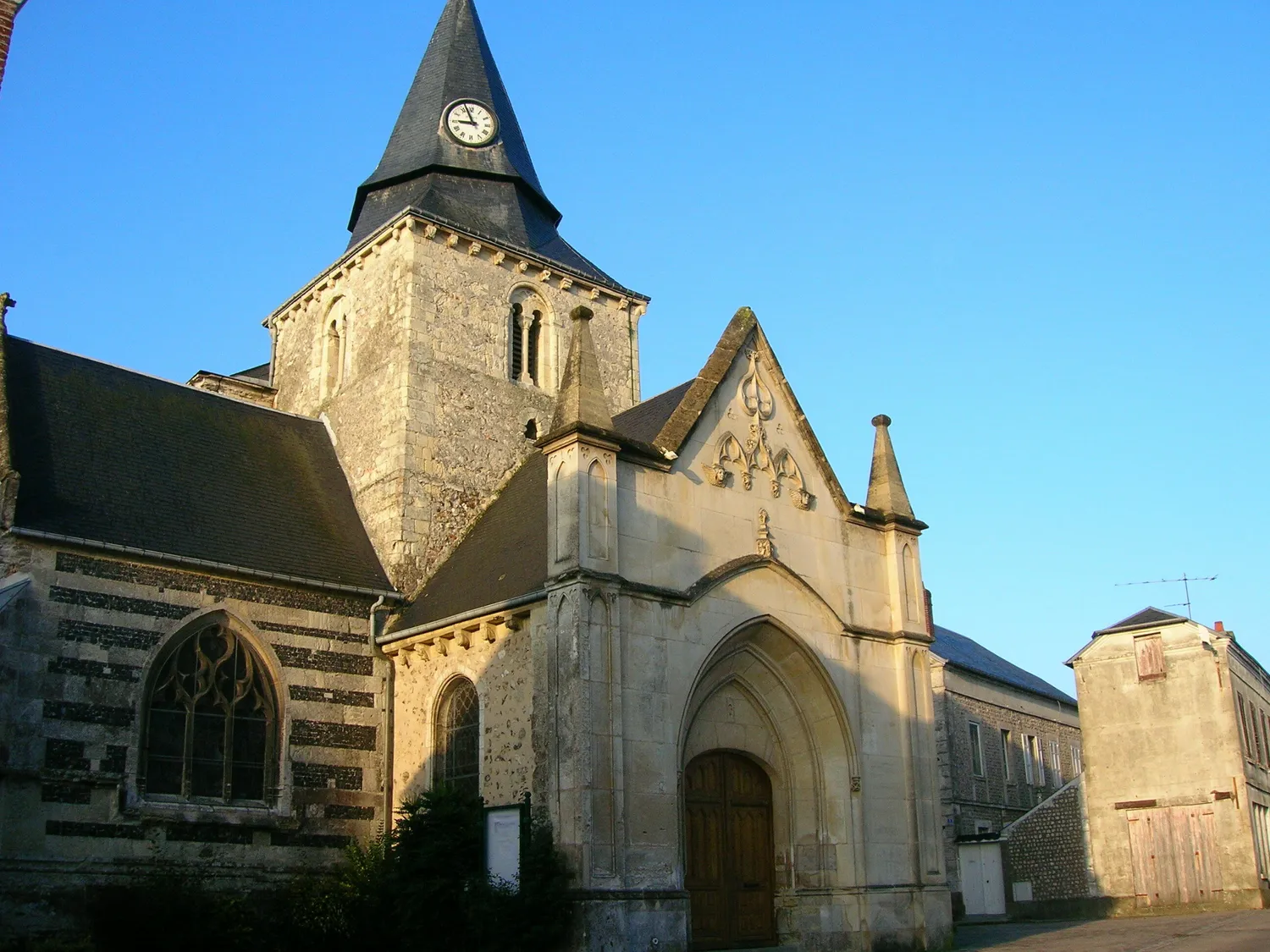 Image qui illustre: Visite guidée de l'église et de l'orgue à Criquetot-l'Esneval - 0
