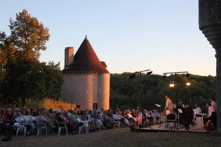 Image qui illustre: Festival Festi Vaillac - Concert Au Château