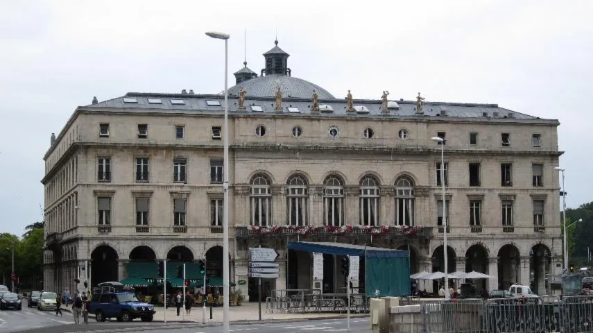 Image qui illustre: Théatre Michel-portal (de Bayonne)