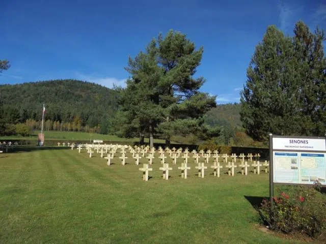 Image qui illustre: Cimetiere Militaire De La Poterosse