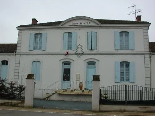 Image qui illustre: Gaujac, Un Village De Plaine Entre La Garonne Et Son Canal