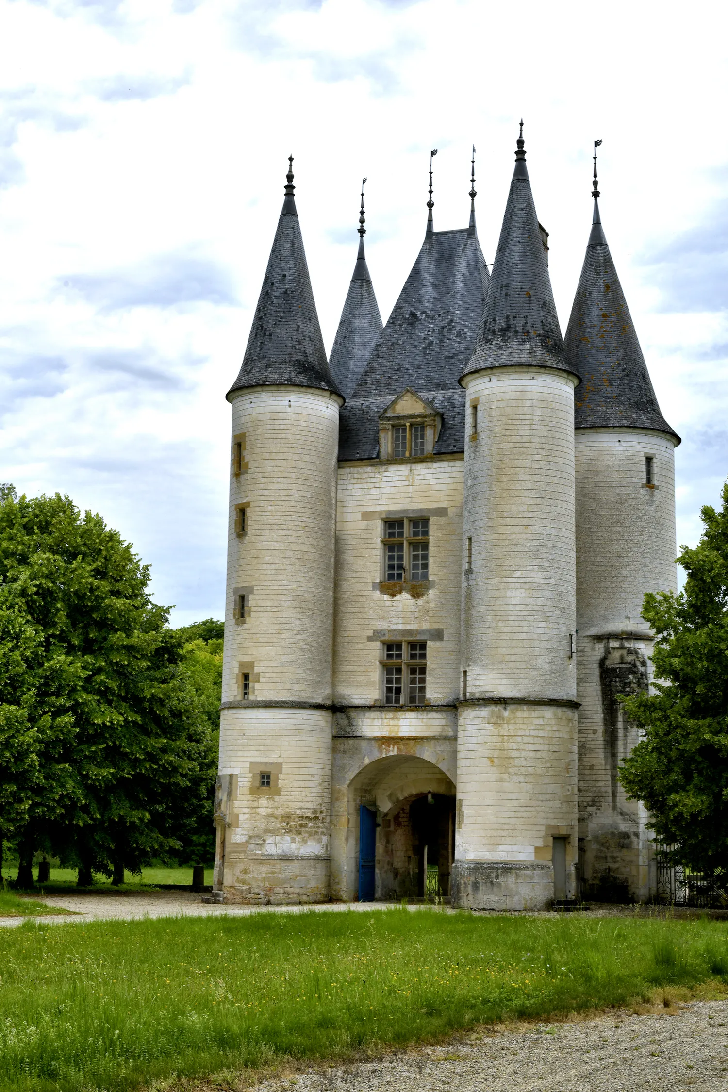 Image qui illustre: Château De Dampierre à Dampierre - 2