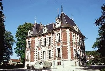 Image qui illustre: Château de Val Seine