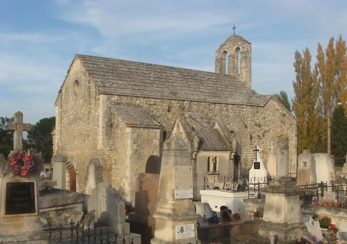 Image qui illustre: Chapelle Sainte Croix à Saint-Andiol - 0